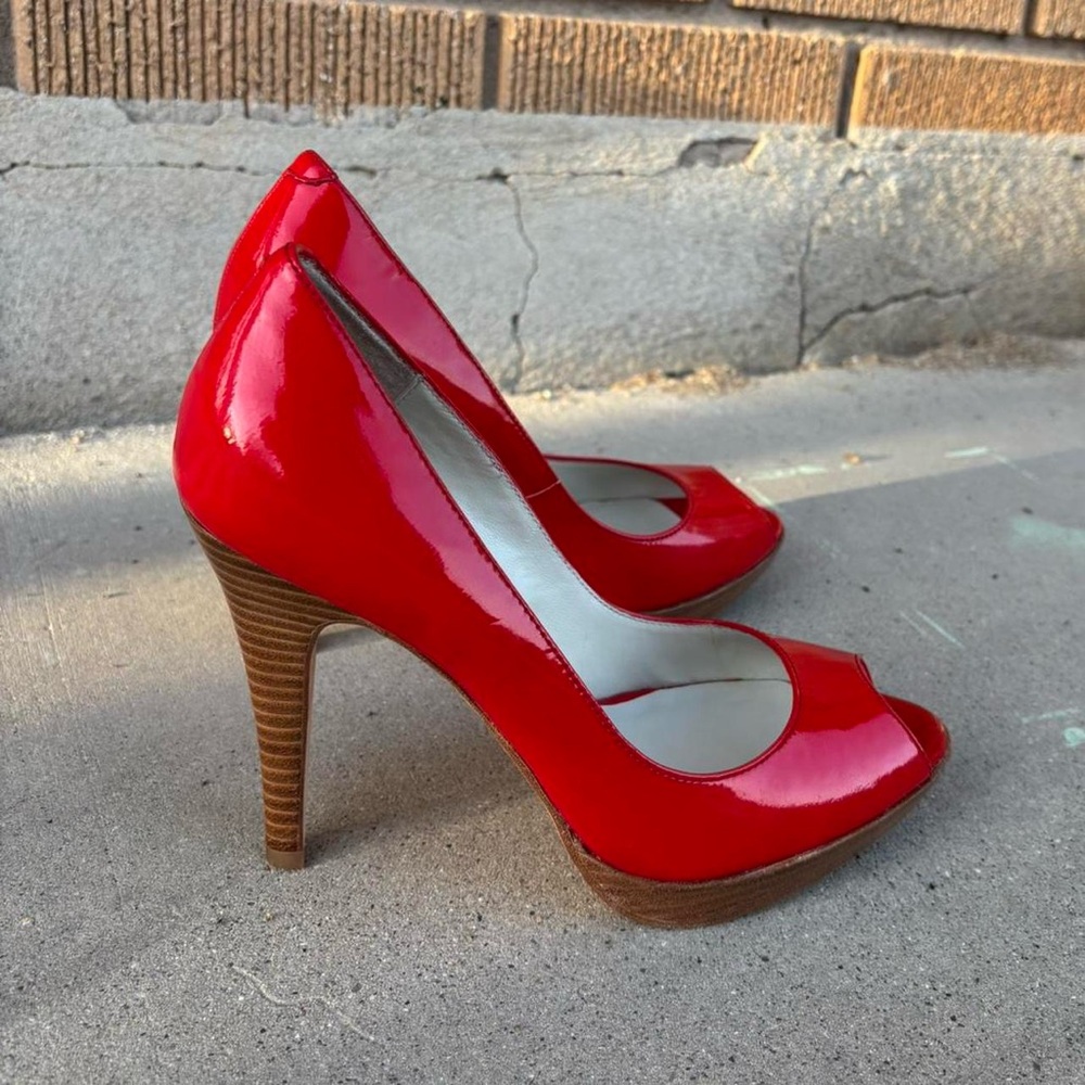 Vintage Steve Madden Red Patent Peep-Toe Heels - Picture 4 of 7